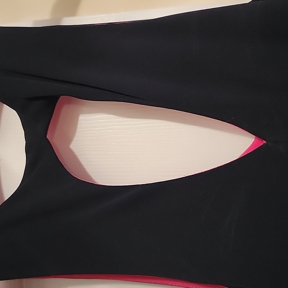 Express key hole back dress. Size 2 - Picture 4 of 4